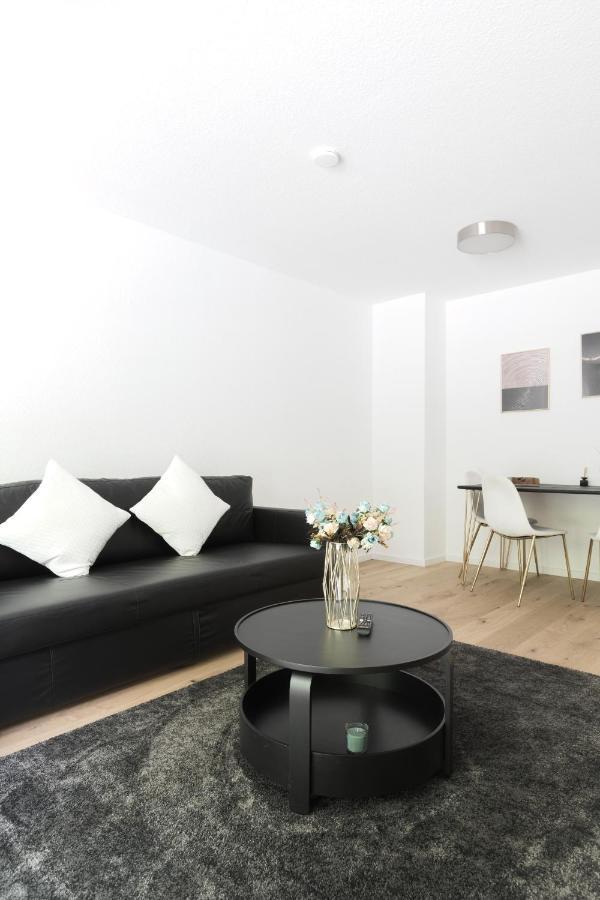 Grosse Gemutliche Wohnung Mit Waldblick Colonia Exterior foto